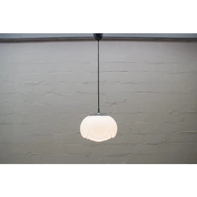 Mid-Century Modern German Chrome and Opaline Glass Ceiling Lamp by Koch & Lowy for Peill & Putzler, 1960s For Sale - Image 3 of 9