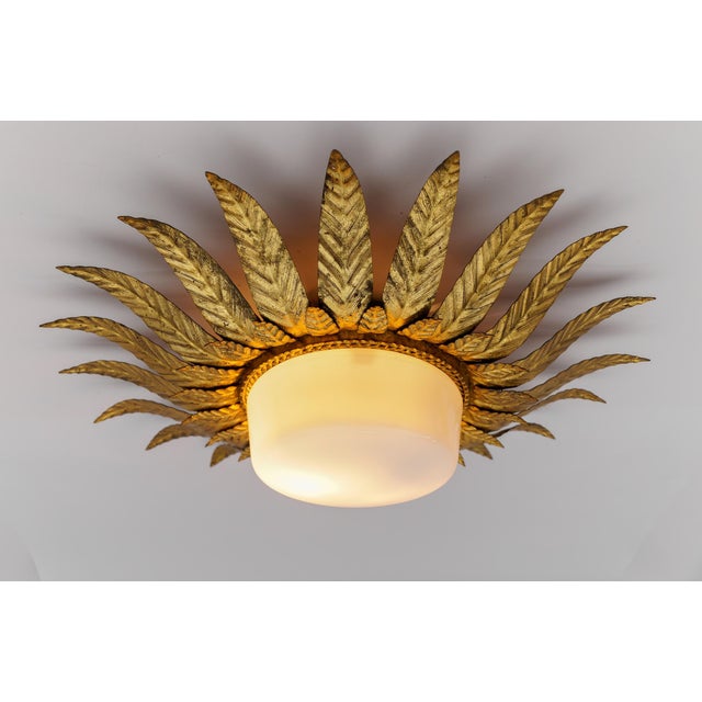 Mid-Century Modern Sunburst Ceiling Lamp in Metal and Milk Glass, Italy, 1960 For Sale - Image 4 of 10