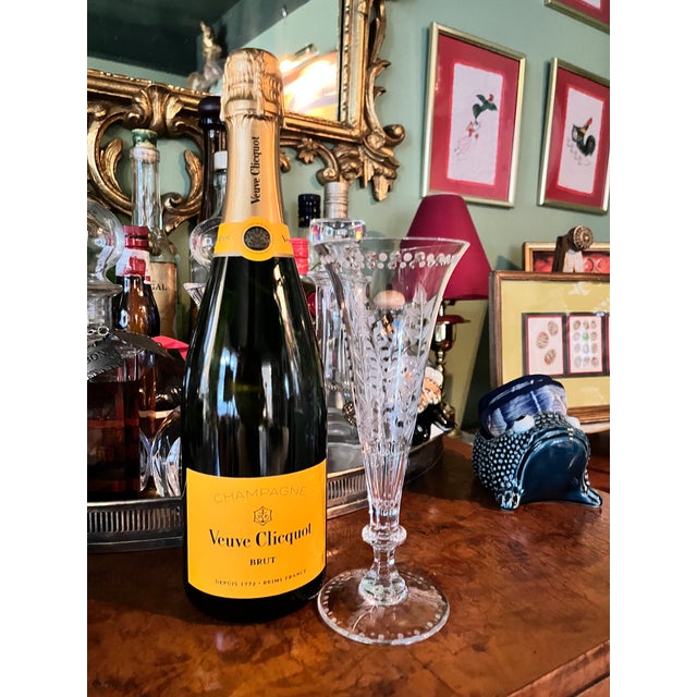 American William Yeoward Fern Hand-Cut Crystal Champagne Flute – As New For Sale - Image 3 of 12