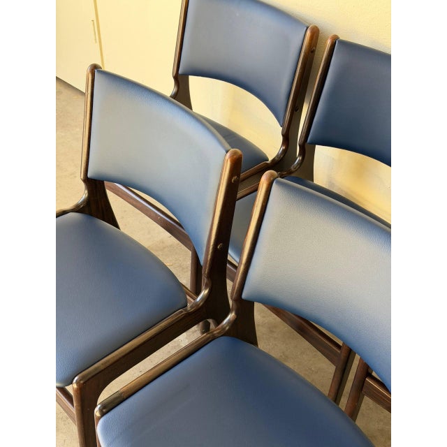 Wood Set of 5 in Style of Johannes Andersen Danish Teak Dining Chairs – Mid Century Modern Sculptural Side Chairs For Sale - Image 7 of 10