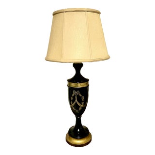 English Traditional Neoclassical Hand Painted Tole Urn Lamp For Sale