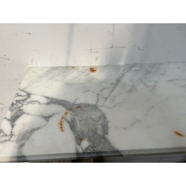 Louis XVI Style Fireplace in White Carrara Veined Marble, 19th Century For Sale - Image 12 of 16