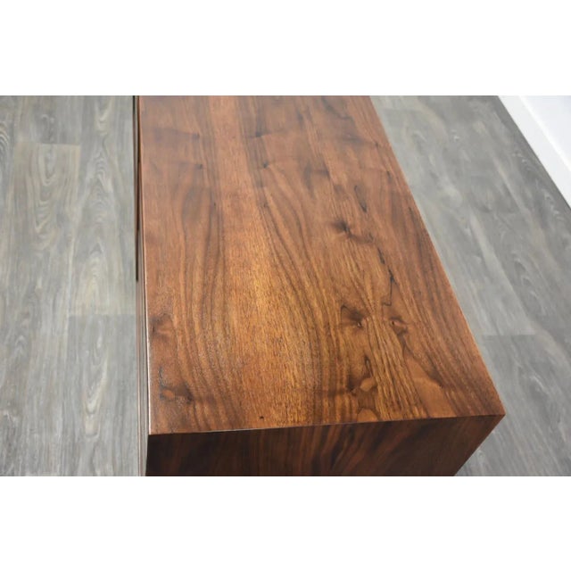 Walnut and Rosewood Dresser by Stanley For Sale In Boston - Image 6 of 10