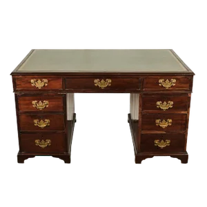 English Partners Desk