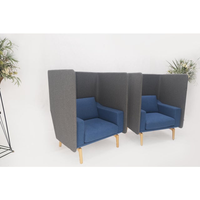 Blue Pair Mid Century Modern Wingback Lounge Chairs Blue Grey Wool Upholstery MINT! For Sale - Image 8 of 18