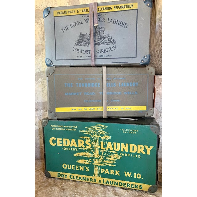 Early 20th Century Vintage English Laundry Mailing Box For Sale - Image 11 of 12