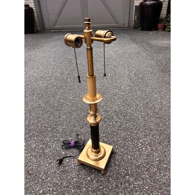 Elevate your space with tis vintage neoclassical table lamp from the renowned Wildwood Lamp Company. Celebrated for their...