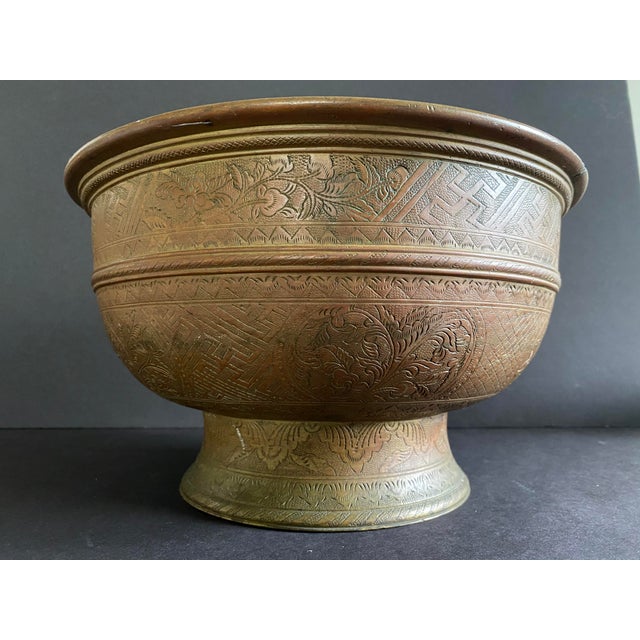 19th Century Indonesian Bronze Bokor Bowl With Hindu and Floral Motifs For Sale - Image 11 of 11
