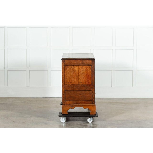 Brown George III English Oak Mule Chest, 1780 For Sale - Image 8 of 17