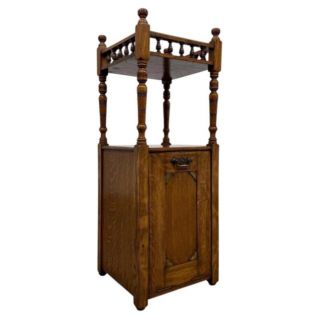 2000 - 2009 Antique English Golden Oak Cabinet, 1900s For Sale - Image 5 of 15