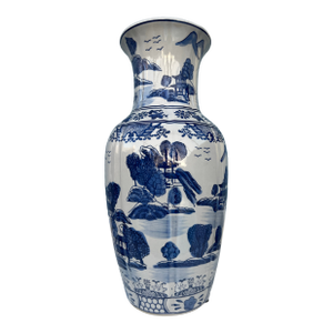 Vintage Asian Chinese Blue & White Ribbed Porcelain Vase