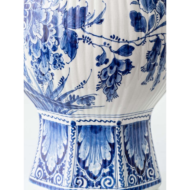 Large Blue and White Hand-Painted Table Lamp with New Terracotta Silk Lampshade from Royal Delft, 1948 For Sale - Image 10 of 16