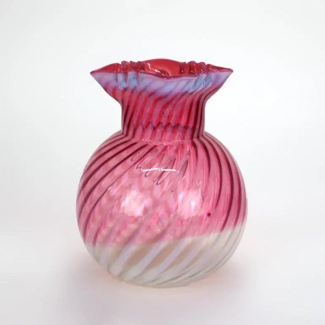 Cranberry & Opalescent Swirled Glass Juice Pitcher With Ruffled Rim 20thC For Sale - Image 4 of 9
