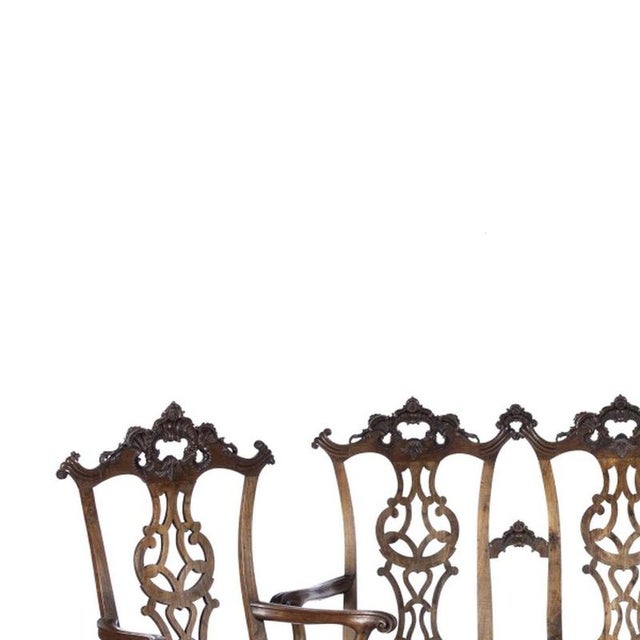 Furniture - Sofa and pair of armchairs D. Joao V - 18th century. Portuguese from the 18th century; in carved chestnut...