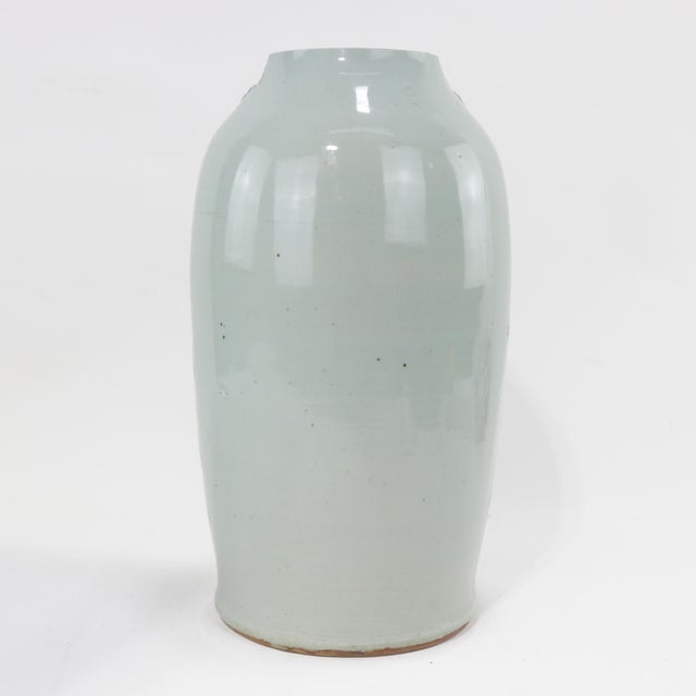 Chinese Chinese Blue and White Porcelain Vase With Foo Lions and Cloud Motif For Sale - Image 3 of 12