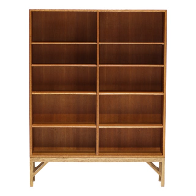 Vintage Danish China Bookcase in Oak by Børge Mogensen for FDB Møbler, 1960s For Sale