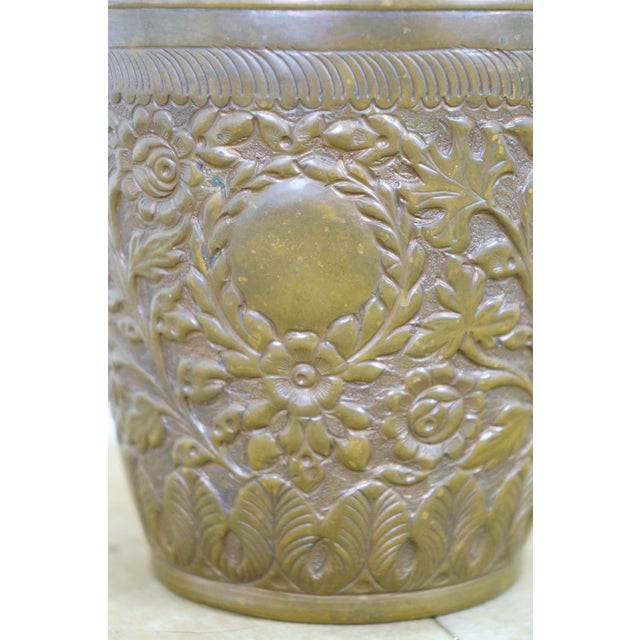 Embossed Brass Foliate Wreath Cow Bull Plaque Bud Vase Mantel Urn 7" For Sale - Image 9 of 9