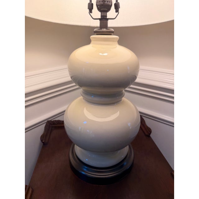 Pottery Barn Pottery Barn Double Gourd Cream Ceramic Table Lamp 26”x9” With 15”White Drum Shade For Sale - Image 4 of 8