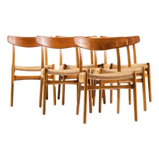 Hans Wegner for Carl Hansen & Son Ch23 Mid Century Danish Teak and Oak Dining Chairs - Set of 6 For Sale