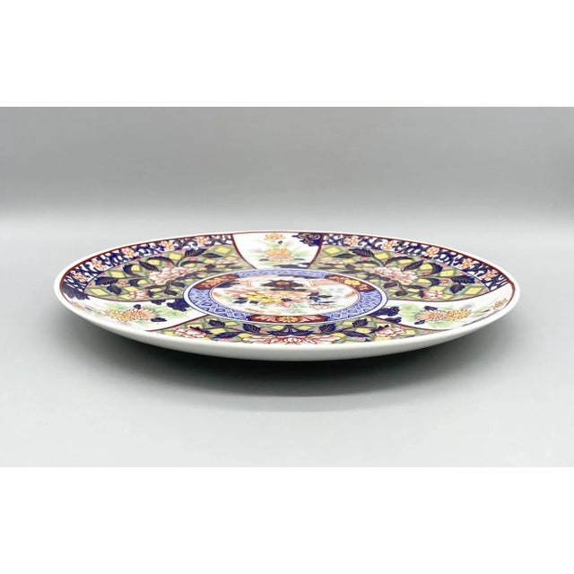 20th C. Japanese Imari Charger Plate – Porcelain Platter – Asian Traditional / Decorative For Sale - Image 9 of 11