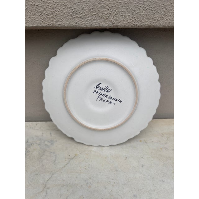 Vallauris French Majolica Daisy Plate Marcel Guillot Vallauris, Circa 1950 For Sale - Image 4 of 4