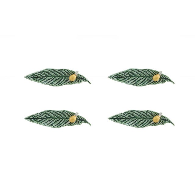 Traditional Bordallo Pinheiro Countryside Leaves Medlar Leaf With Snail, Set of 4 For Sale - Image 3 of 3