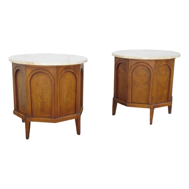 Thomasville Mid Century Arched Design Nightstands Side End Tables a Pair 5849 For Sale