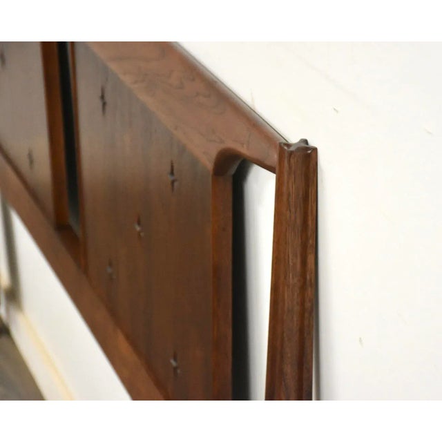Broyhill 1960s Refinished Broyhill Saga Walnut Queen Headboard For Sale - Image 4 of 4