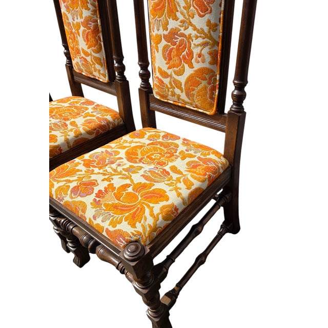 1970s Ethan Allen Jacobean Royal Charter Oak Dining Room Side Chairs Gothic Pair For Sale - Image 15 of 17