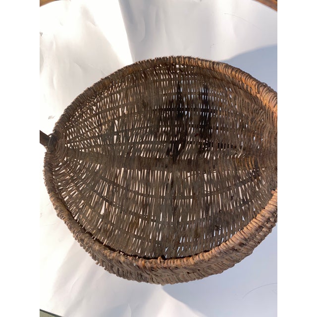1930s Buttocks-Shaped Honeysuckle Gathering Basket For Sale - Image 4 of 10