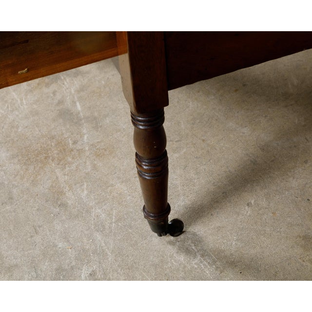 English 19th Century Three-Tiered Étagère with Low Drawer and Turned Supports For Sale - Image 10 of 12