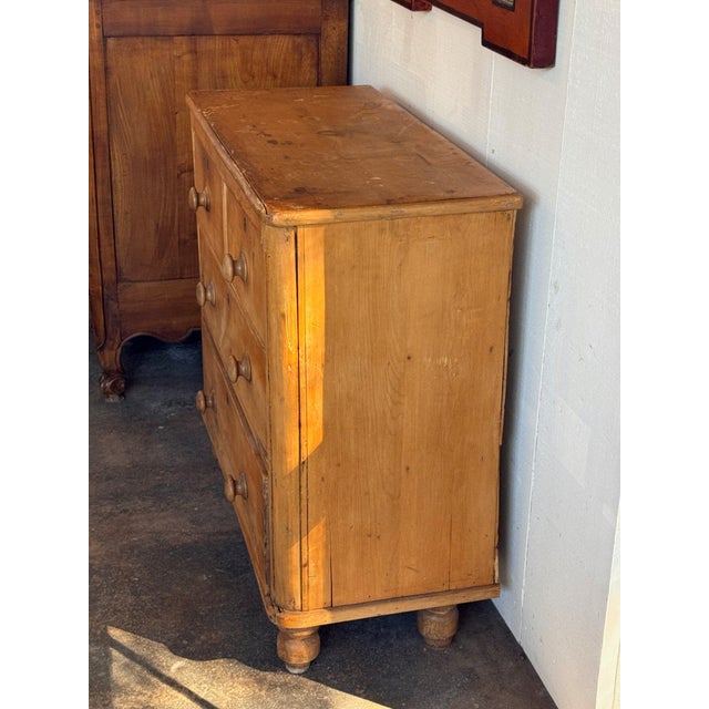 Tan 19th Century English Pine Chest of Drawers For Sale - Image 8 of 12