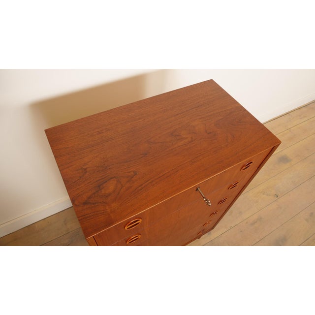 Vintage Chest of Drawers in Teak, 1950s For Sale - Image 4 of 12