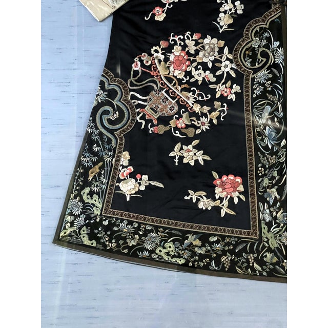 Chinese Frame Antique Chinese Embroidered Robe Qing Dynasty For Sale - Image 3 of 16