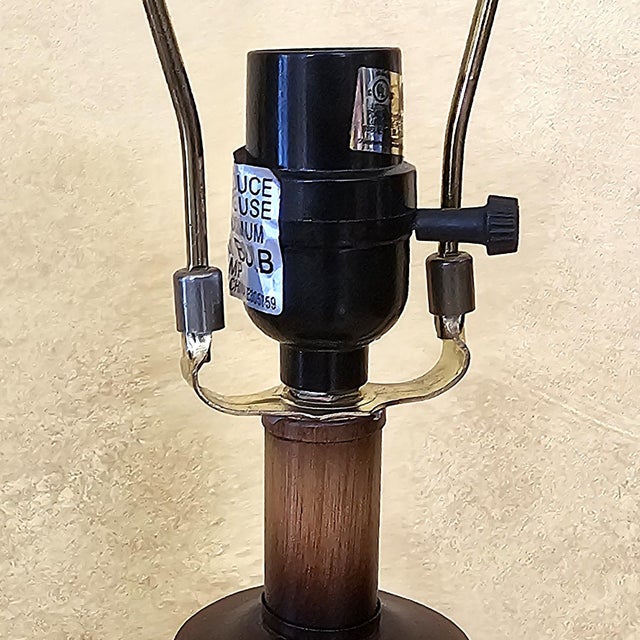 Vintage Traditional Wood-Look Urn Table Lamp With Floral Botanical Shade For Sale - Image 9 of 18