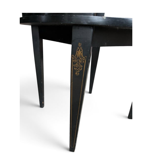 1960s Vintage Chinoiserie Black Lacquer Round Two-Tier Side Table With Glass Top For Sale - Image 5 of 10