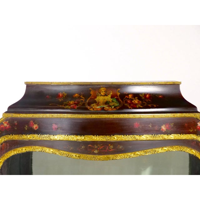 Louis XV Style Bronze Mounted Hand Painted / Decorated Curio Vitrine Cabinet For Sale - Image 12 of 12