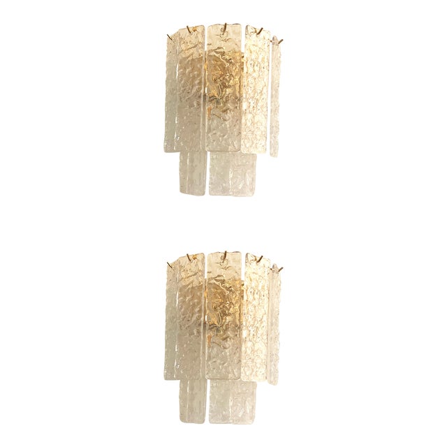 Pair of Contemporary Hammered Strips ”Listelli” Murano Glass Gold Wall Sconces by Simoeng For Sale