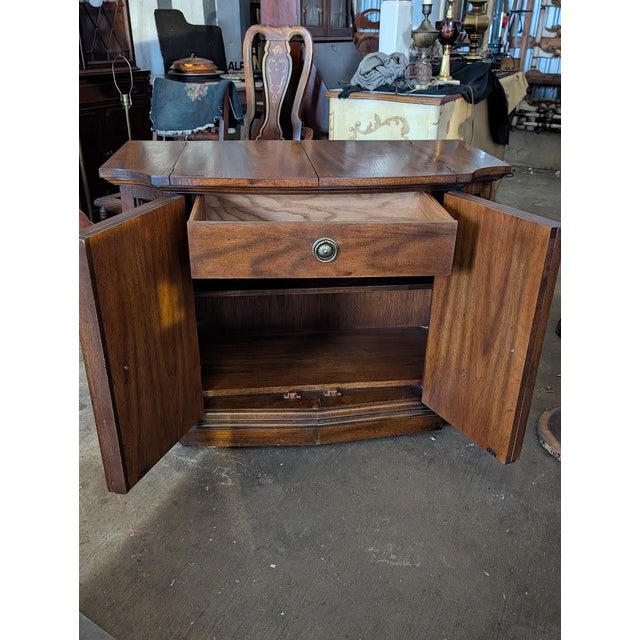 Century Furniture Vintage Century Furniture Walnut-Tone Flip-Top Server Buffet With Serpentine Front For Sale - Image 4 of 10