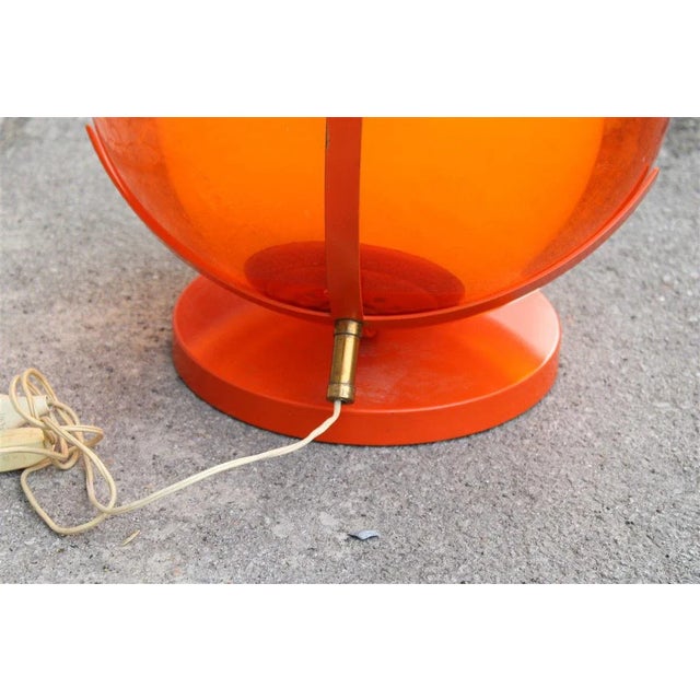 Guzzini Pop Art Orange White Ball Table Lamp from Guzzini, 1960s For Sale - Image 4 of 10