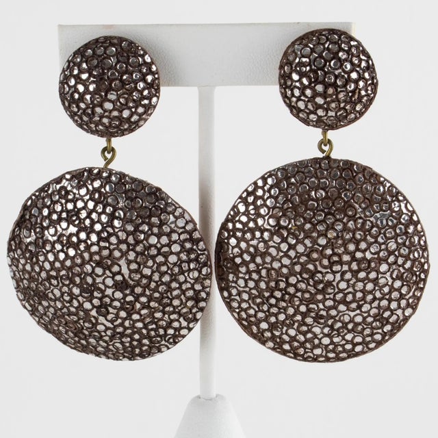 Contemporary Fabrice Paris Taupe and Silver Resin Dangle Clip Earrings For Sale - Image 3 of 9