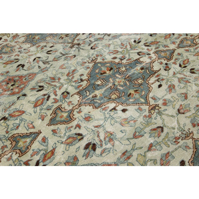 19th Century Persian Mahal Wool Rug in Beige Featuring an Allover Pattern For Sale - Image 10 of 10
