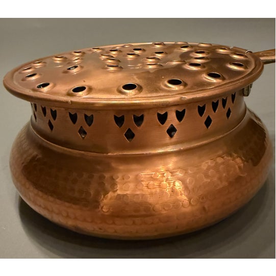Late 19th Century Antique Copper Bed Warmer With Perforated Lid and Iron Handle For Sale - Image 5 of 7
