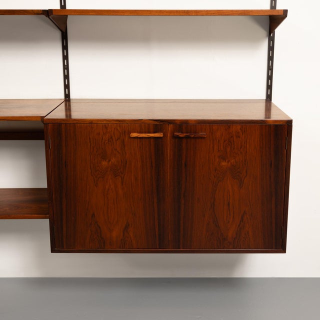 1960s Vintage Kai Kristiansen's Fm Reolsystem Shelving System in Rosewood 1960s W/Cabinets For Sale - Image 5 of 9