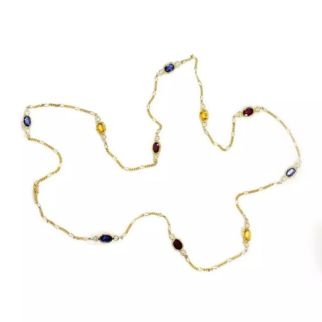 Contemporary Estate 18.40ct Diamond & Sapphire 14k Yellow Gold Figaro Chain Necklace 30" L For Sale - Image 3 of 4