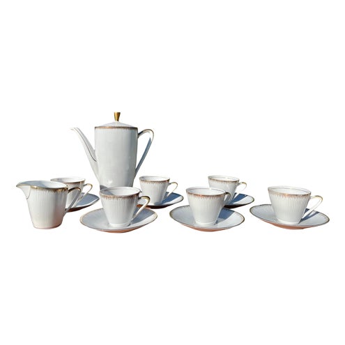 Winterling Marktleuthen Bavaria Fine Porcelain Coffee Service with Pure Gold Details, 1949, Set of 14 For Sale