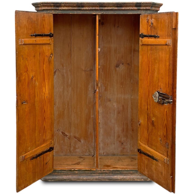 Green Floral Painted Cupboard, 1830s For Sale - Image 3 of 18