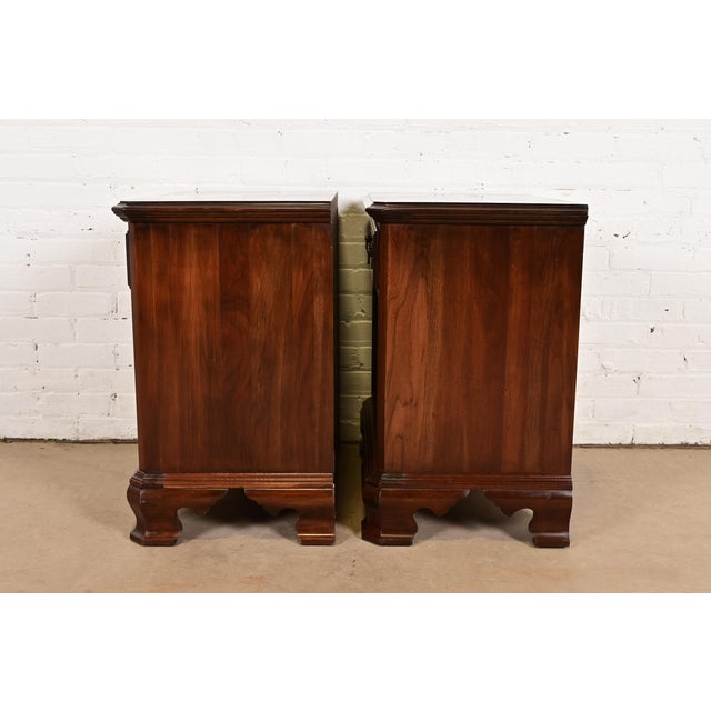 Ethan Allen Georgian Solid Cherry Wood Nightstands, Pair For Sale - Image 11 of 13