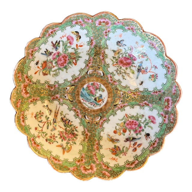 Antique 19th Century Chinese Rose Canton Medallion Porcelain Round Serving Dish For Sale