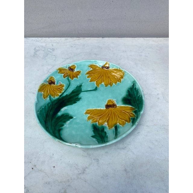 German Majolica Black-Eyed Susan plate circa 1900.
